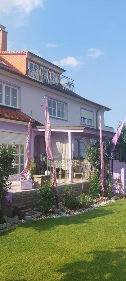 Villa Lila Sommerach Exteriör bild